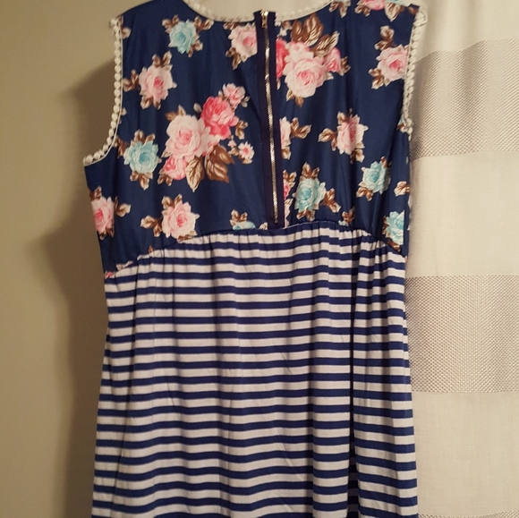 Tunic - Picture 2 of 4